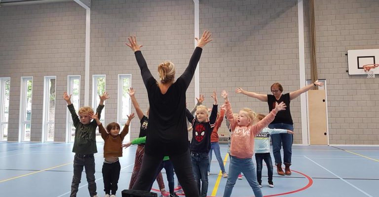 Schoolprojecten Balletcentrum Carmen de Haan balletschool alblasserdam nieuwpoort pre-ballet klassiek urban landvast poortzicht leerlingen dansles school klassen schoolklas 1